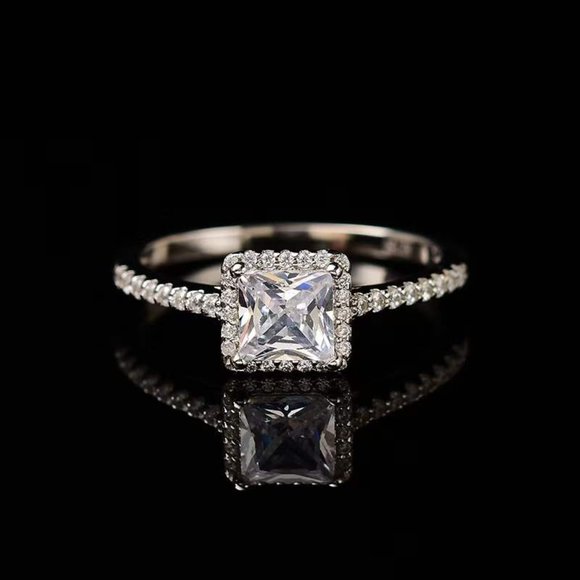 Moissanite Ring 2ct - Picture 2 of 6